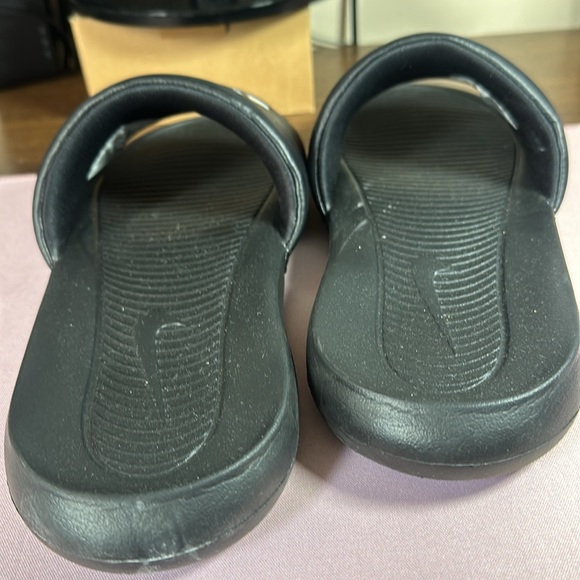 NIKE size 10 - Picture 7 of 8